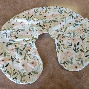Boppy Nursing Pillow Cover Floral Pattern